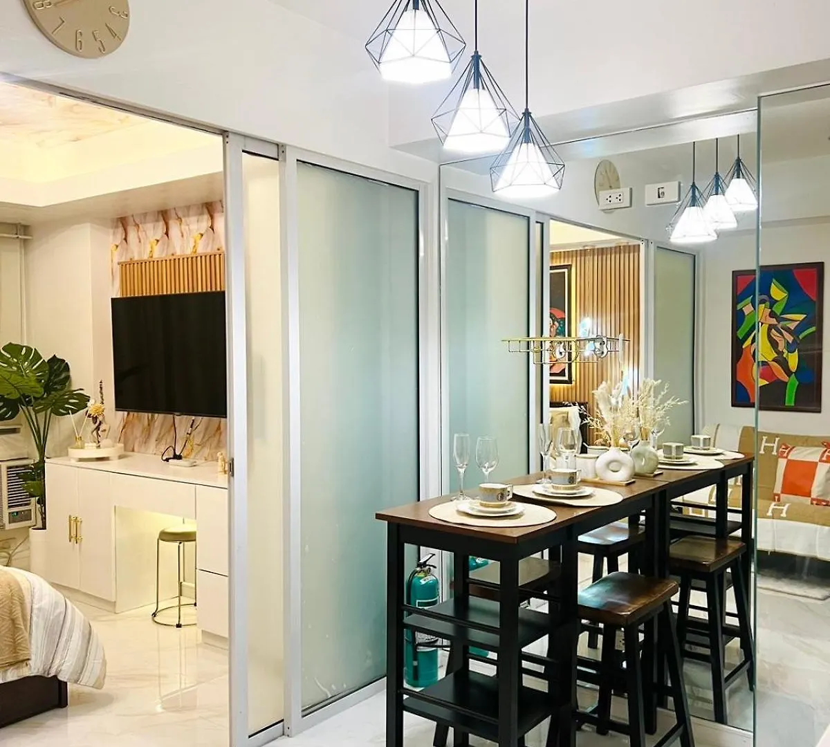 Paris Hilton Beach Resort Manila Apartment